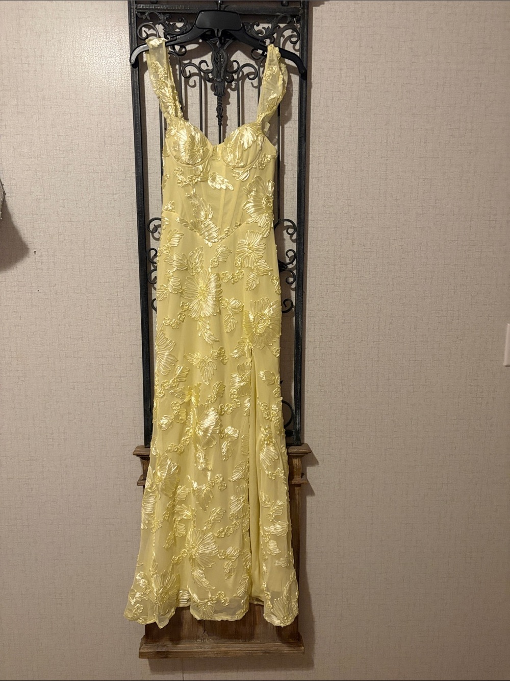 Elegant Yellow Floral Appliqué Maxi Dress